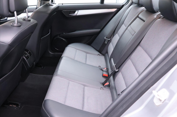 Mercedes-Benz Třídy C 3,0 280 170kW 4M Avantgarde