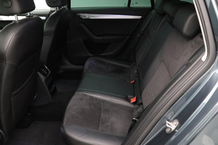 Škoda Octavia 1,6 TDI 81kW DSG Style Plus