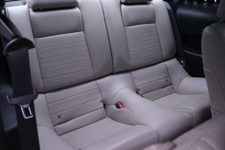 Ford Mustang 3,7 L V6 227kW