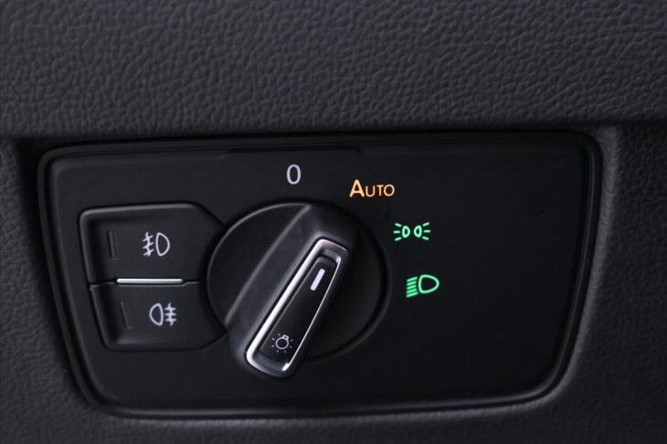 Volkswagen Passat 1,5 TSI 110kW DSG R-Line