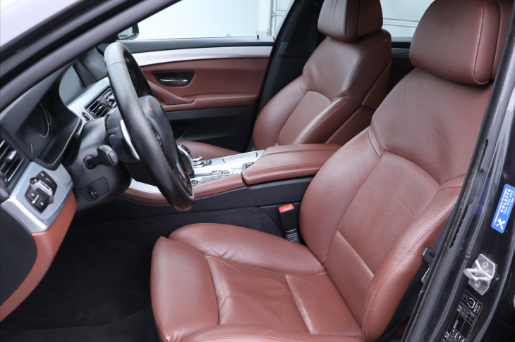 BMW Řada 5 3,0 D M-PACKET 190KW CZ X-DRIVE
