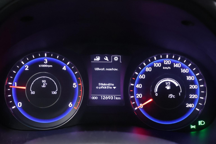 Hyundai i40 1,7 CRDI 104kW Navi Xenon CZ