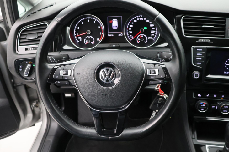 Volkswagen Golf 1,4 TSI 90kW DSG Highline Xenon