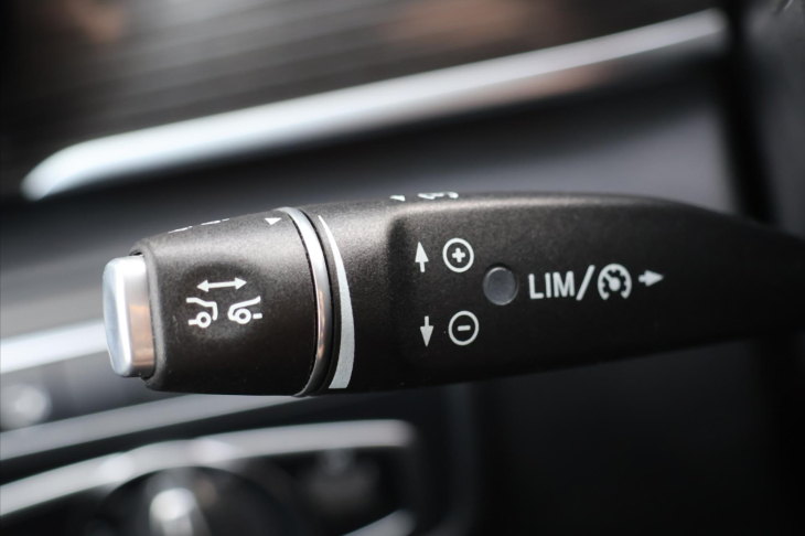 Mercedes-Benz Třídy V 2,0 300d 174kW Aut. L Kůže DPH