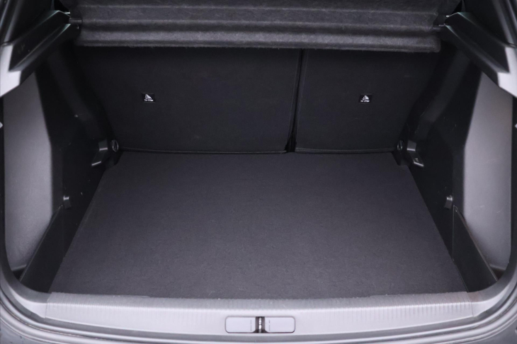 Peugeot 2008 1,2 PT 74kW Active 1.Maj.