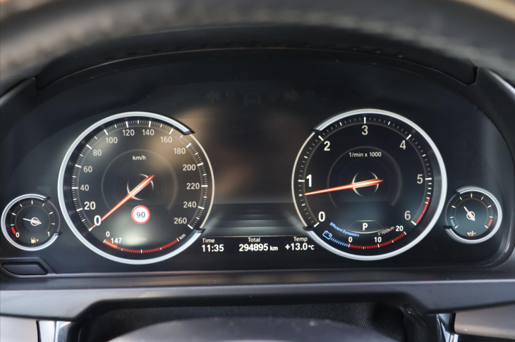 BMW X6 3,0 xDrive 30d 190kW CZ