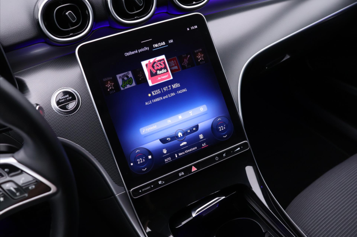 Mercedes-Benz Třídy C 1,5 200 150KW LED Navi