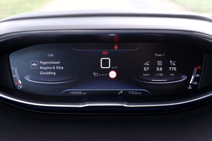 Peugeot 3008 1,5 HDi 96kW Allure CZ