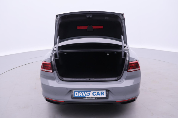 Volkswagen Passat 1,5 TSI DSG Business CZ DPH
