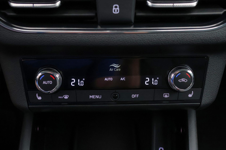 Škoda Kamiq 1,0 TSI Clever Virtual Navi DPH