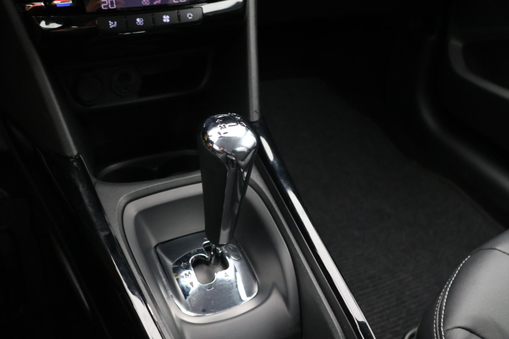 Peugeot 2008 1,2 VTi 60kW AT,Navi