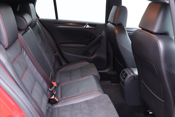 Volkswagen Golf 2,0 GTI 173kW BullX Edition 35