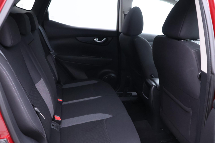 Nissan Qashqai 1,3 DIG-T 117kW CZ Acenta