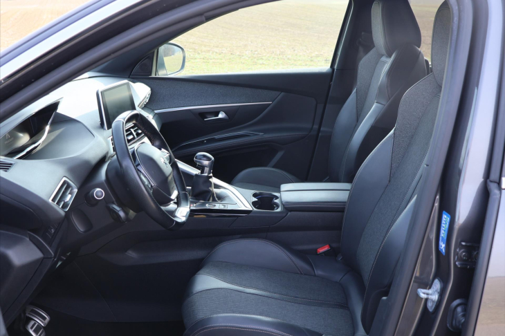 Peugeot 5008 1,2 PT 96kW GT-Line 7-Míst