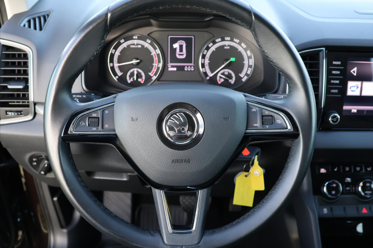 Škoda Karoq 1,5 TSI DSG Ambition LED CZ