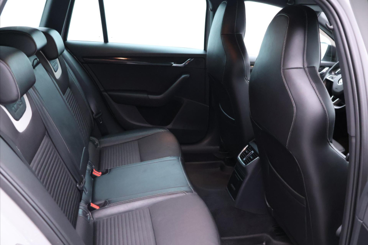 Škoda Octavia 2,0 TDI 135kW DSG Webasto RS