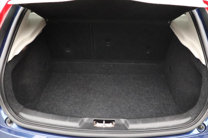 Volvo V40 1,6 D2 115 Summum