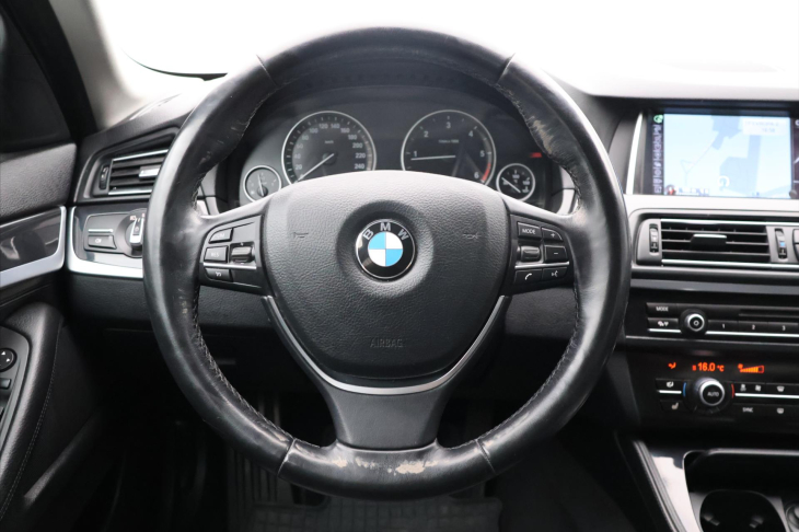 BMW Řada 5 2.0 520d 135kW Aut. Xenon Navi CZ