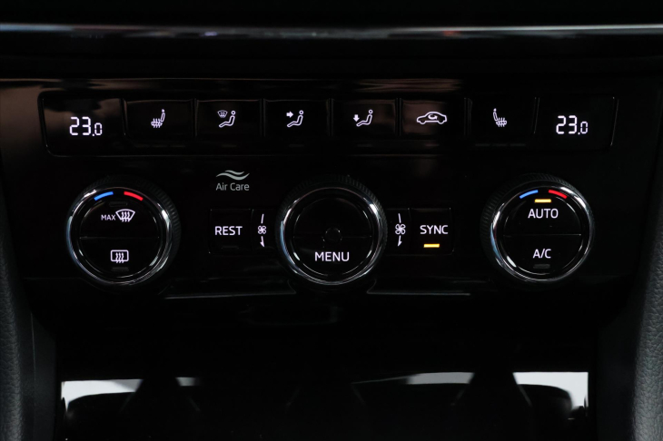 Škoda Superb 2,0 TDI 140 kW Sportline DSG