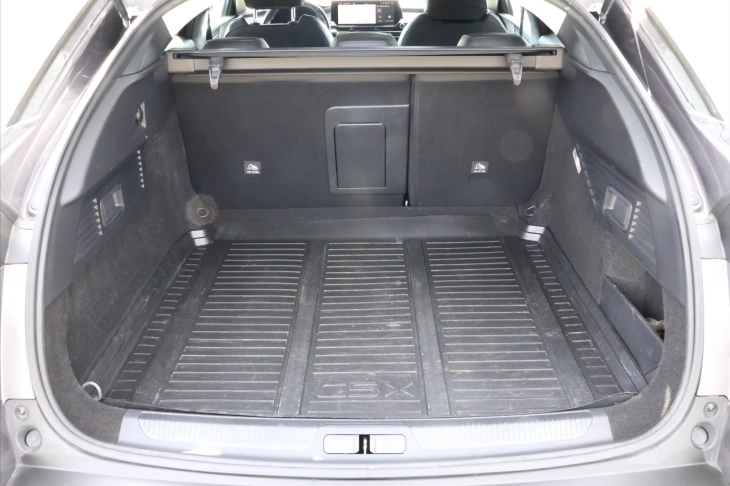 Citroën C5 X 1,6 PT 180k CZ Exclusive DPH