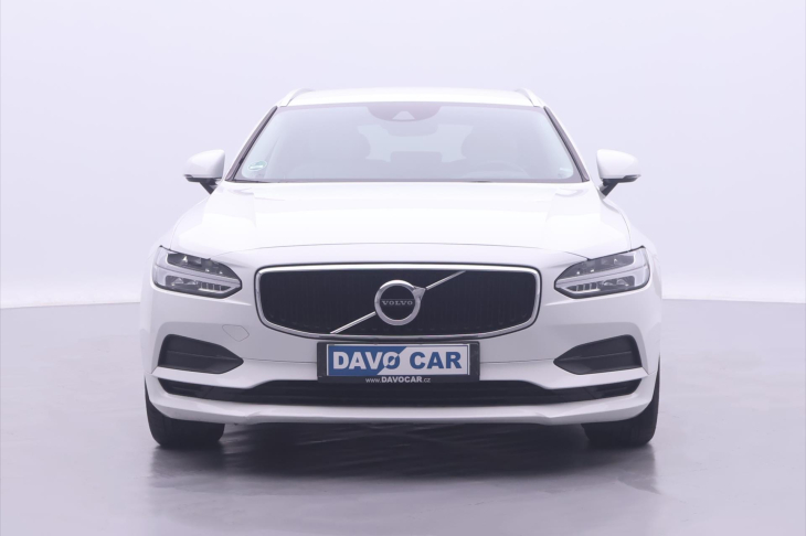 Volvo V90 2,0 D4 AWD Aut CZ Momentum DPH