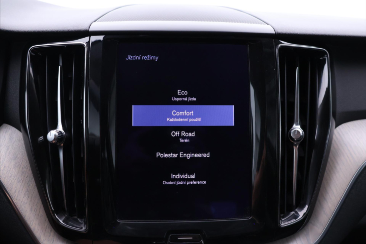 Volvo XC60 2,0 D5 173kW AWD Inscription