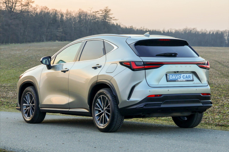 Lexus NX 450h plus 2,5 4×4 E-FOUR Executive