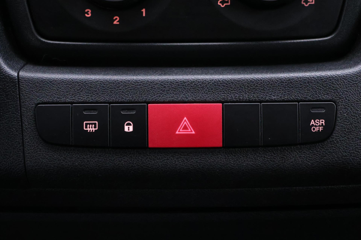 Peugeot Boxer 2,2 HDI 103kW CZ 1Maj L4H2 DPH