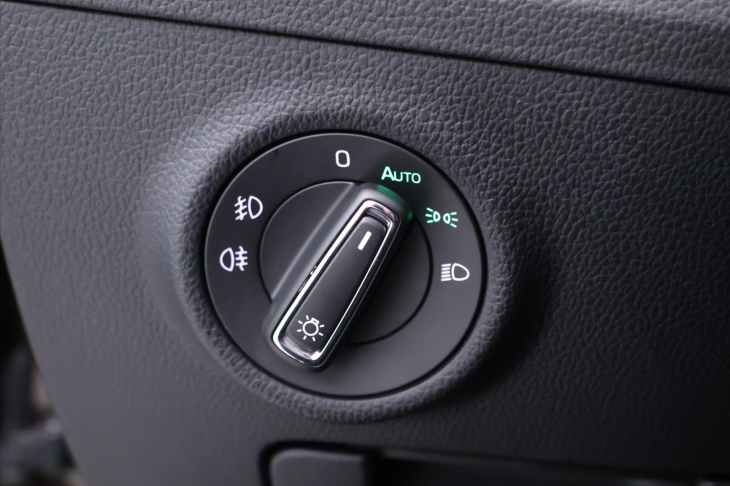 Škoda Superb 2,0 TDI 110kW Style DSG CZ DPH