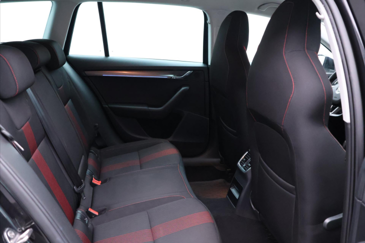 Škoda Octavia 2,0 TDI 110kW Style Sport