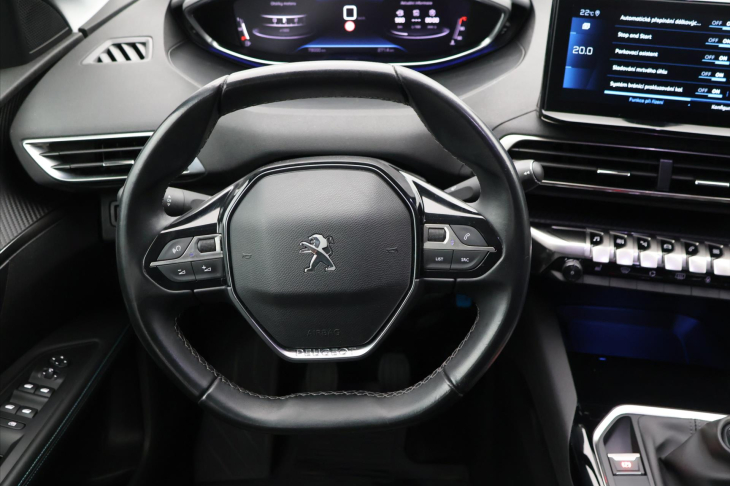 Peugeot 5008 1.2 PT 96kW Allure 7-Míst DPH