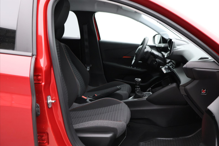 Peugeot 208 1,2 PT 100 Active Pack CZ 1.Maj