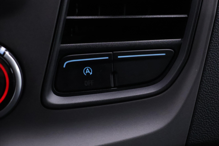 Ford Transit Custom 2,0 TDCI 96kW CZ 5-Míst DPH