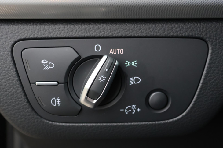 Audi Q5 2,0 TFSI Quattro S-tronic CZ