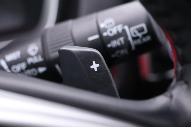 Honda CR-V 2,0 2.0 CVT 107kw 4WD Hybrid CZ