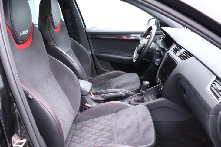 Škoda Octavia 2,0 TDI 135kW RS 4x4 DSG Virtual