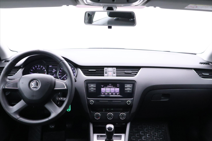 Škoda Octavia 1,6 TDI Ambition Xenon CZ DPH