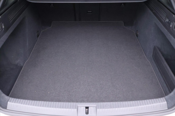 Volkswagen Arteon Shooting Brake 2,0 TSI 206 kW R-line DSG DPH CZ