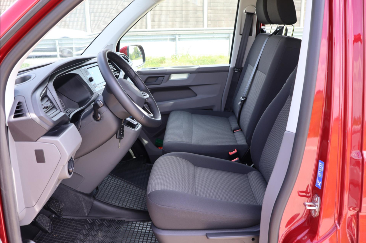 Volkswagen Transporter 2,0 TDI Long 6-Míst CZ DPH