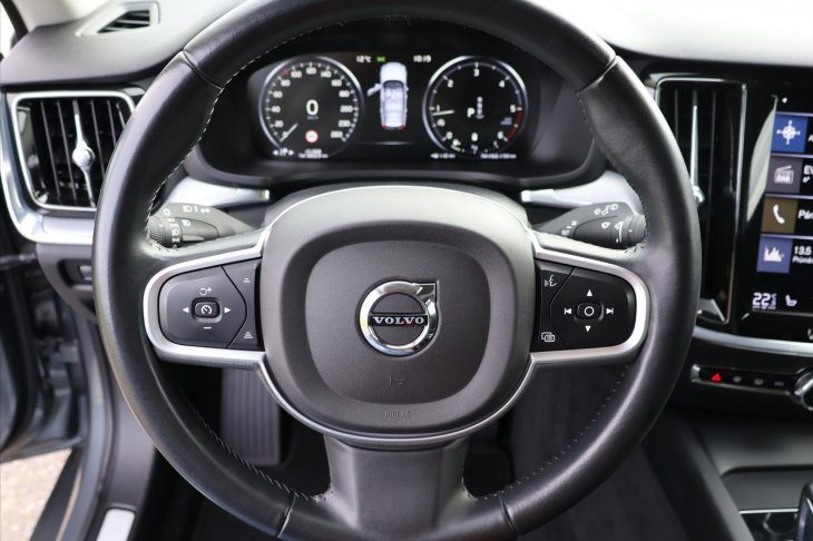 Volvo V60 2,0 D4 145kW Aut. LED Navi DPH