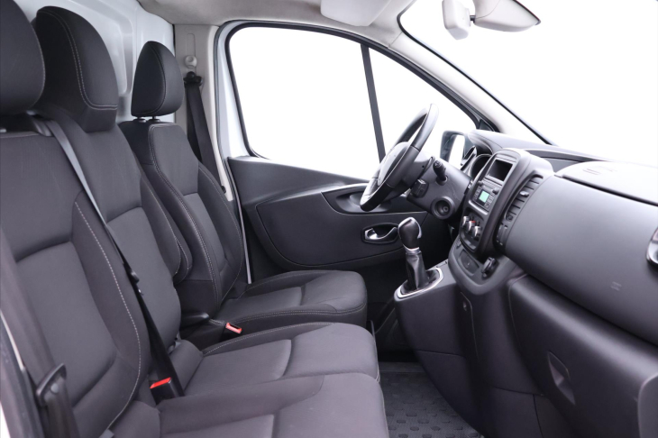 Renault Trafic 2,0 dCi 107kW 1.Maj CZ DPH