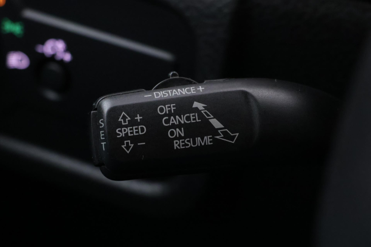 Volkswagen Touareg 3,0 TDI V6 DSG R-LINE CZ 4M