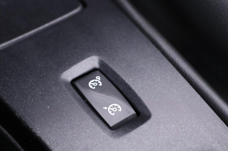 Renault Laguna 1,5 dCi 81kW Expression CZ