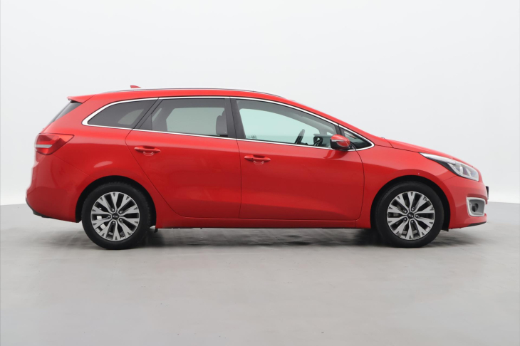 Kia Ceed 1,6 CRDI 100kW CZ Comfort Navi