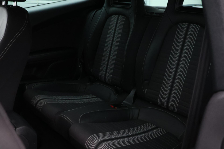 Volkswagen Scirocco 1,4 TSI 90kW Match Xenon 1.Maj