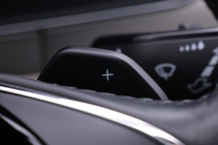 Škoda Superb 2,0 TDI  110 kW DSG DPH CZ