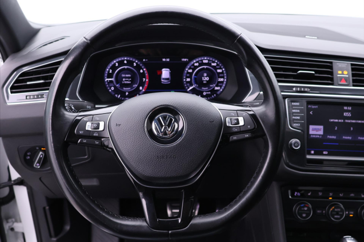 Volkswagen Tiguan 2,0 TSI R-line Highline DSG 4M