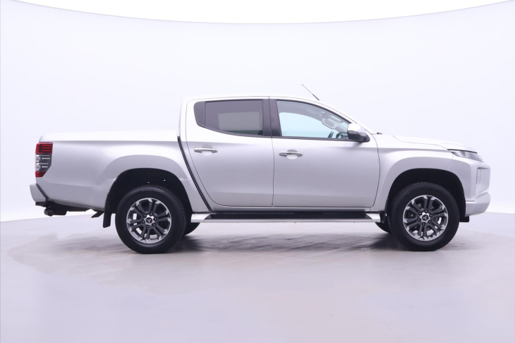 Mitsubishi L200 2,2 DI-D 110kW Aut. 4x4 CZ DPH