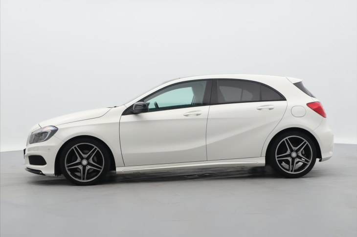 Mercedes-Benz Třídy A 1,6 200i Aut. AMG Prestige
