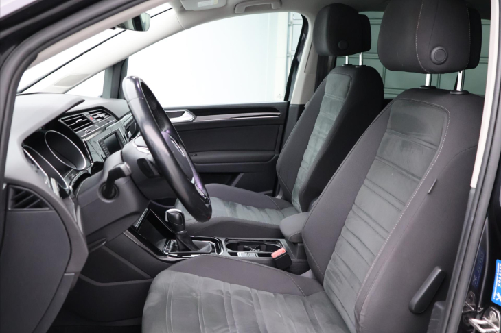 Volkswagen Touran 2,0 TDI 110kW Highline DSG DPH
